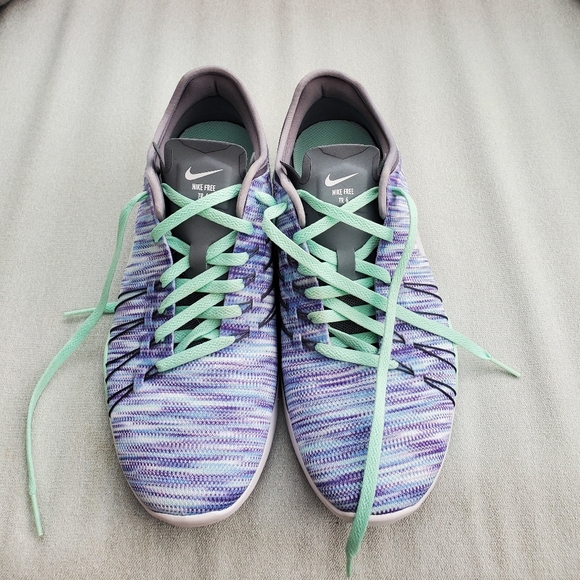 NIKE training shoes - size US 7.5 - Picture 3 of 5